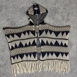 Woven Heart Poncho Womens Small Southwest Aztec Fringe Boho Hooded Sweater
